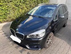 Schwarz Gebraucht 2015 BMW 220 Gran Tourer Sport Line Van / Kleinbus | 8.900 € (Superpreis)