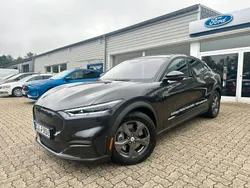 Grau Gebraucht 2022 Ford Mustang Mach-E SUV | 38.100 € (Fairer Preis)