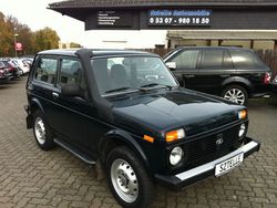 Grün Gebraucht 2013 Lada niva SUV | 6.999 €