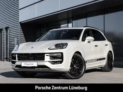 Cashmerebeigemetallic Gebraucht 2024 Porsche Cayenne GTS SUV | 169.890 € (Etwas zu teuer)