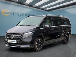 Schwarz Gebraucht 2024 Mercedes V250 Van / Kleinbus | 71.549 € (Etwas zu teuer)