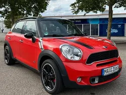 Rot Gebraucht 2011 Mini Countryman SUV | 7.500 € (Etwas zu teuer)