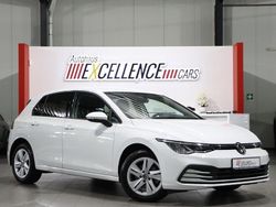 Pure white Gebraucht 2023 VW Golf VIII Life Limousine | 22.777 € (Guter Preis)