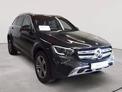 Graphitgrau metallic Gebraucht 2021 Mercedes GLC300 Exclusive Van / Kleinbus | 34.590 €