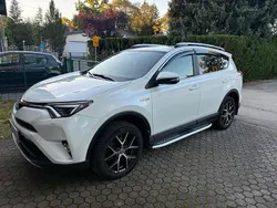 Weiß Gebraucht 2017 Toyota RAV4 Edition-S SUV | 18.500 € (Fairer Preis)