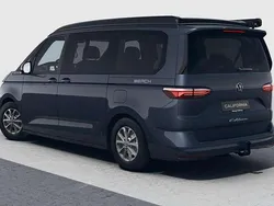 Starlightblau metallic dach schwarz Neu 2025 VW T7 Edition Van | 68.369 €