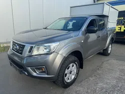 Grau Gebraucht 2016 Nissan Navara Visia Abholung | 12.890 € (Fairer Preis)
