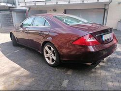 Rot Gebraucht 2007 Mercedes CLS350 Limousine | 5.900 € (Guter Preis)