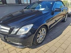 Obsidianschwarz metalliclack Gebraucht 2011 Mercedes E200 Cabrio | 11.500 € (Superpreis)