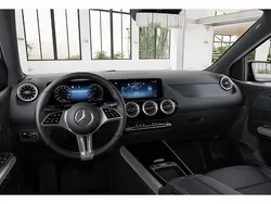 Schwarz Gebraucht 2025 Mercedes B180 Advanced Plus Van / Kleinbus | 37.990 € (Teuer)