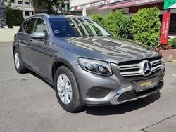 Grau Gebraucht 2016 Mercedes GLC250 Luxury Van / Kleinbus | 25.990 € (Fairer Preis)