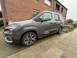 Grau Gebraucht 2018 Citroën Berlingo Shine Van / Kleinbus | 12.500 € (Guter Preis)