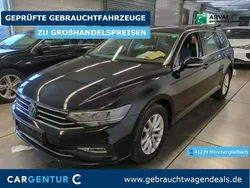 Deep black perleffekt Gebraucht 2023 VW Passat Business Kombi | 25.390 € (Superpreis)