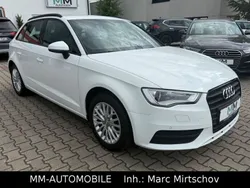 Ibisweiß Gebraucht 2016 Audi A3 Sportback Attraction Limousine | 14.690 € (Fairer Preis)