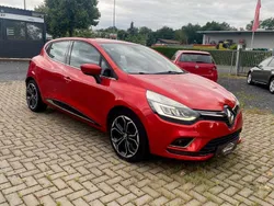 Feuerrot Gebraucht 2017 Renault Clio IV Intens Kleinwagen | 8.999 € (Etwas zu teuer)