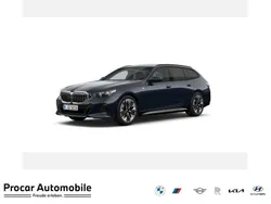 Schwarz Gebraucht 2024 BMW 520 M Sport Kombi | 53.460 € (Superpreis)
