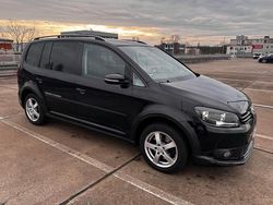 Schwarz Gebraucht 2011 VW Touran Cross Van / Kleinbus | 6.499 €