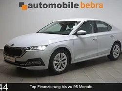 Moonweiss Gebraucht 2021 Skoda Octavia Style SUV | 23.790 € (Guter Preis)