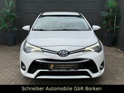 Weiß Gebraucht 2017 Toyota Avensis Edition-S Kombi | 11.499 € (Fairer Preis)