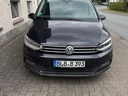 Schwarz Gebraucht 2017 VW Touran Sound Van / Kleinbus | 17.300 € (Fairer Preis)
