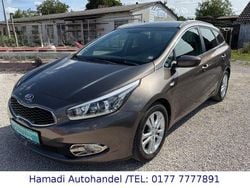 Beige Gebraucht 2015 Kia Ceed Sportswagon FIFA World Cup Edition Kombi | 8.999 € (Fairer Preis)