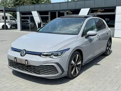 Grau Gebraucht 2021 VW Golf VIII GTE Limousine | 26.990 € (Fairer Preis)