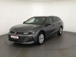 Grau Gebraucht 2024 VW Passat Kombi | 41.890 € (Superpreis)