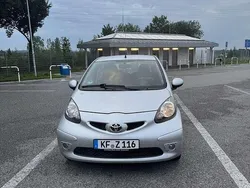 Grau Gebraucht 2008 Toyota Aygo Club Kleinwagen | 5.200 € (Etwas zu teuer)