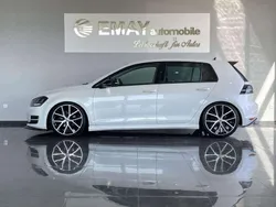 Weiß Gebraucht 2016 VW Golf VII Allstar Limousine | 15.989 € (Teuer)