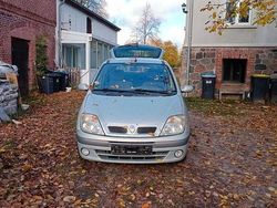 Silber Gebraucht 2003 Renault Scénic Authentique Van / Kleinbus | 950 € (Fairer Preis)