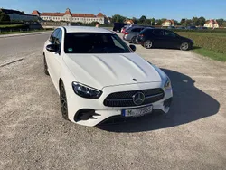 Weiß Gebraucht 2023 Mercedes E220 AMG line Limousine | 42.000 € (Fairer Preis)