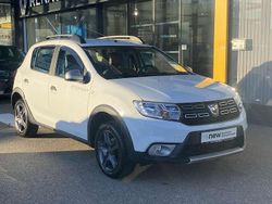 Weiß Gebraucht 2018 Dacia Sandero Celebration Limousine | 6.800 €