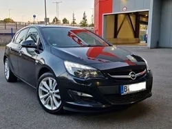 Schwarz Gebraucht 2014 Opel Astra Limousine | 7.000 € (Fairer Preis)