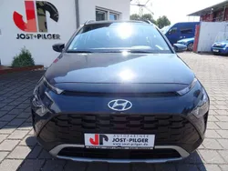 Grau Gebraucht 2023 Hyundai Bayon Trend SUV | 17.290 € (Superpreis)
