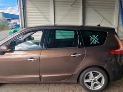 Braun Gebraucht 2025 Renault Grand Scénic Van / Kleinbus | 5.500 €