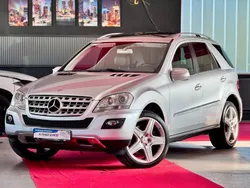 Silber Gebraucht 2009 Mercedes ML500 Sport SUV | 22.800 €