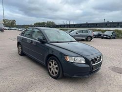 Grau Gebraucht 2009 Volvo S40 Limousine | 1.575 € (Fairer Preis)