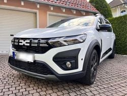Weiß Gebraucht 2023 Dacia Jogger Extreme Kombi | 16.900 € (Guter Preis)