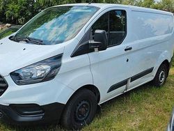 Weiß Gebraucht 2019 Ford Transit Custom Van / Kleinbus | 10.600 €