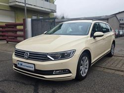 Beige Gebraucht 2018 VW Passat Kombi | 5.990 €
