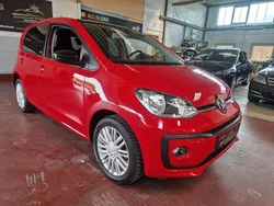 Rot Gebraucht 2017 VW up! Sound Kleinwagen | 10.990 € (Fairer Preis)