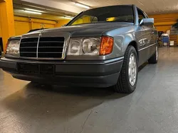 Grau Gebraucht 1989 Mercedes E300 Coupé | 16.900 €