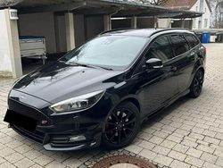 Schwarz Gebraucht 2018 Ford Focus ST Kombi | 11.000 € (Guter Preis)