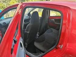 Rot Gebraucht 2011 Toyota Aygo Kleinwagen | 2.800 € (Fairer Preis)