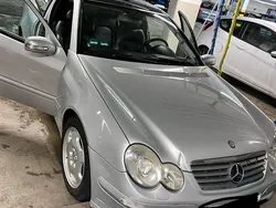 Silber Gebraucht 2005 Mercedes CL230 Coupé | 1.200 €