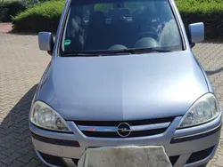 Grau Gebraucht 2009 Opel Combo Edition Van / Kleinbus | 3.200 € (Fairer Preis)