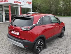 Rot Gebraucht 2024 Opel Crossland X Elegance SUV | 15.950 € (Superpreis)