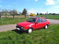 Rot Gebraucht 1989 Ford Escort Limousine | 5.000 €