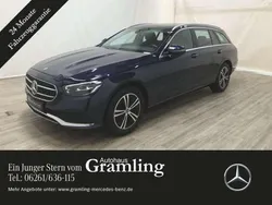 Nautikblau (metallic) Gebraucht 2022 Mercedes E220 Avantgarde Kombi | 40.344 € (Etwas zu teuer)