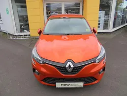 Valenciaorange Gebraucht 2020 Renault Clio V Experience Limousine | 11.489 € (Fairer Preis)